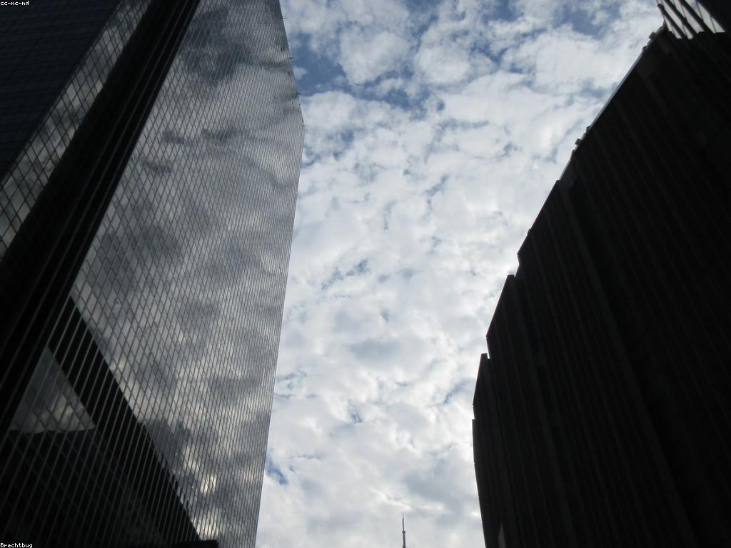 ឥទ្ឋិពលនៃព័ត៌មាន និងព្រឹត្តិការណ៍លើសង្គម