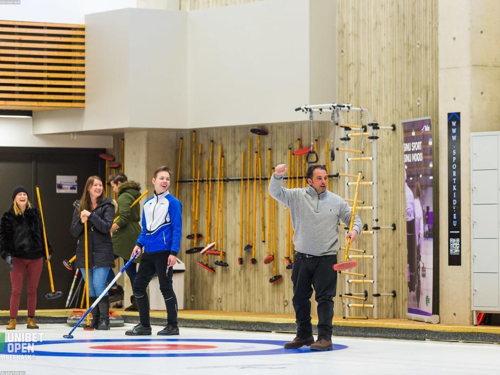 ការពិភាក្សាអំពីភ្នាល់: សមិទ្ធភាព និង ការវិភាគ